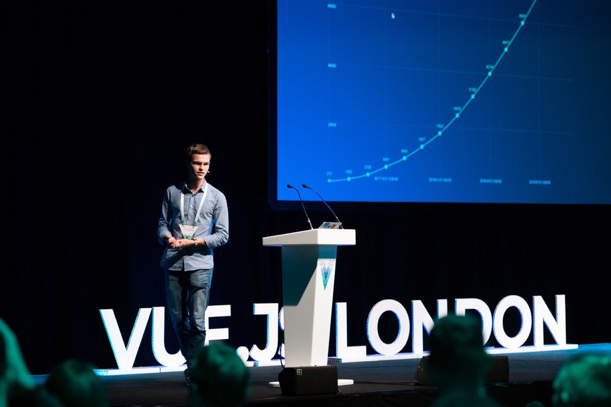 Ives van Hoorne speaking at Vue London 